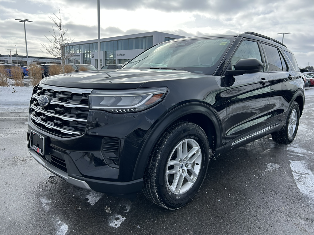 2025 Ford Explorer - Gallery image 3
