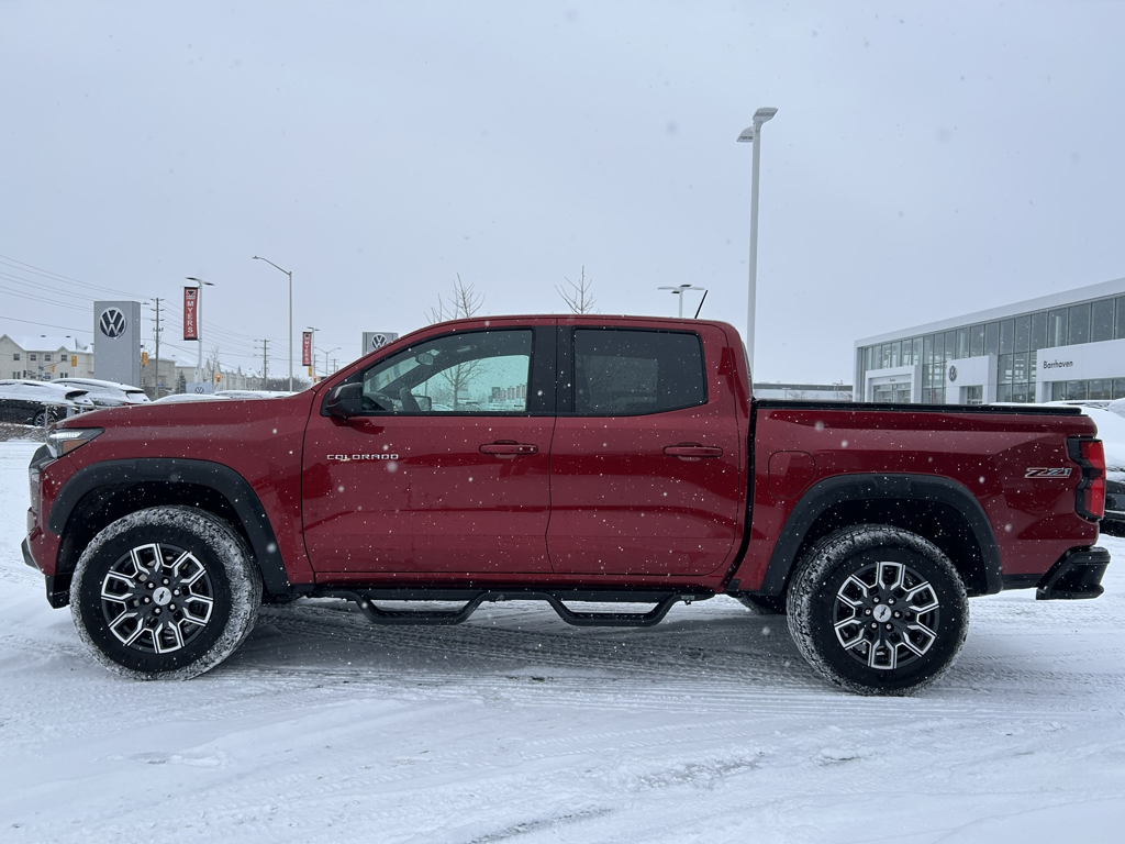 2024 Chevrolet Colorado - Gallery image 3