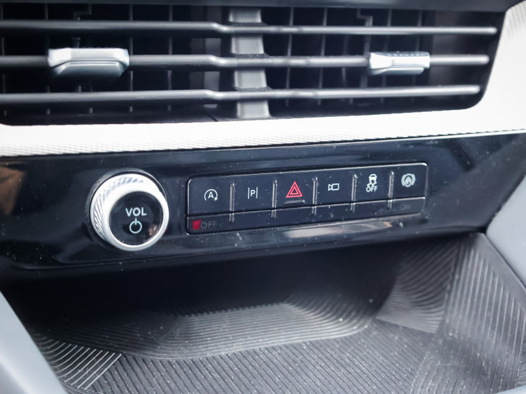 2025 Ford Explorer - Gallery image 25