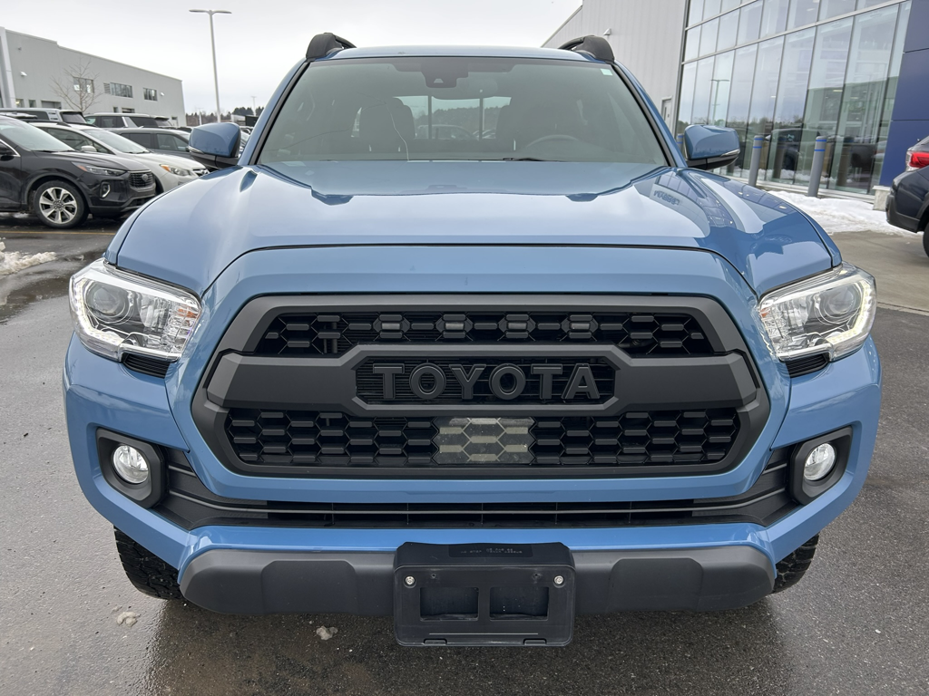 2019 Toyota Tacoma - Gallery image 2