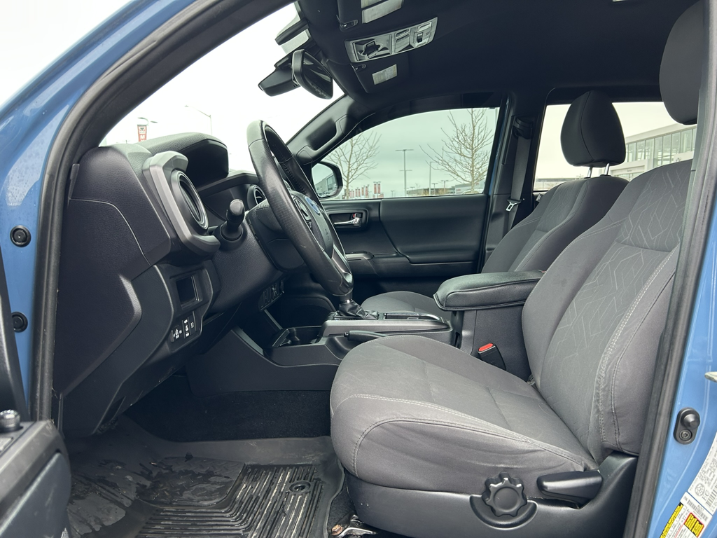 2019 Toyota Tacoma - Gallery image 12