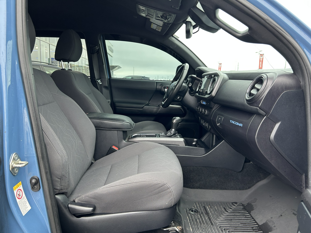 2019 Toyota Tacoma - Gallery image 28