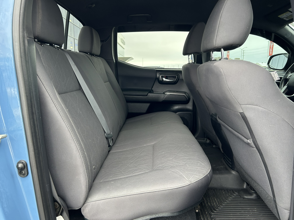 2019 Toyota Tacoma - Gallery image 31