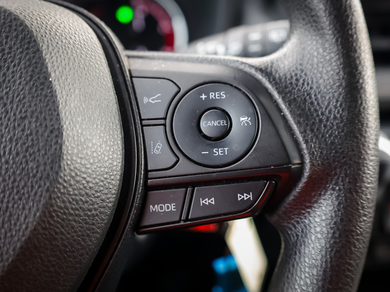 2023 Toyota RAV4 - Gallery image 17