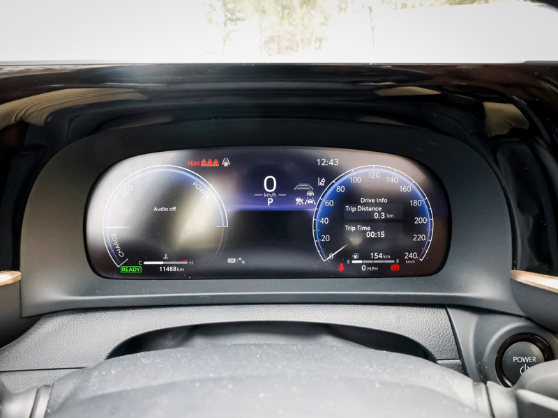 2025 Toyota Crown Signia - Gallery image 17