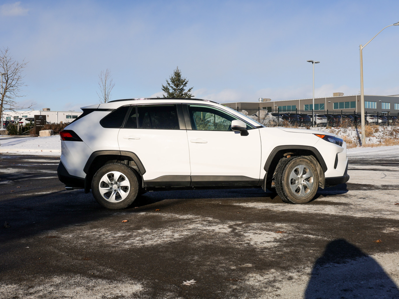 2021 Toyota RAV4 - Gallery image 1