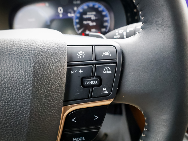 2025 Toyota Crown Signia - Gallery image 16