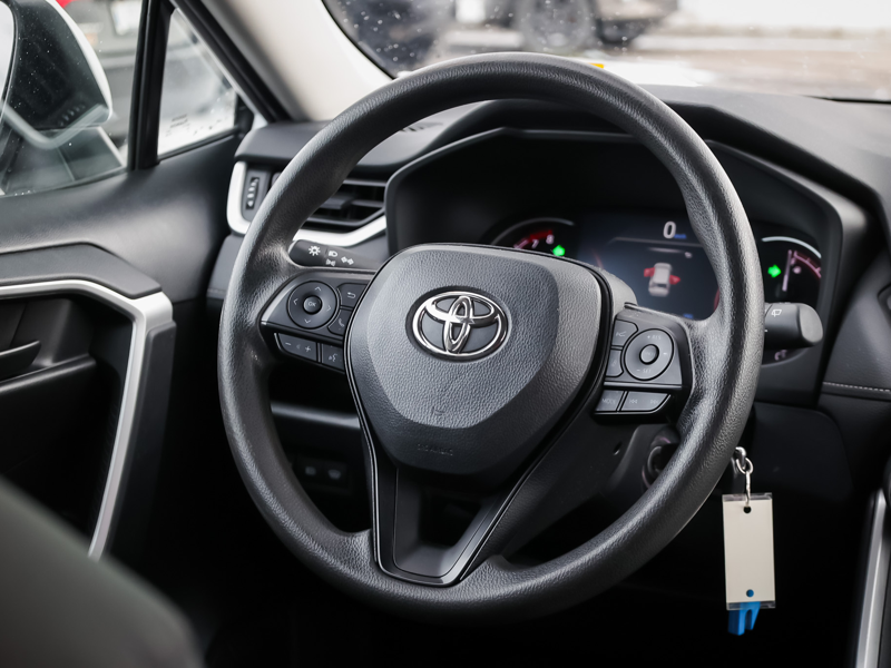 2023 Toyota RAV4 - Gallery image 13