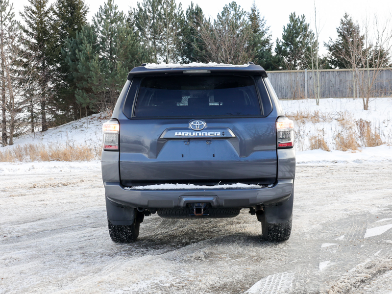 2023 Toyota 4Runner - Gallery image 2