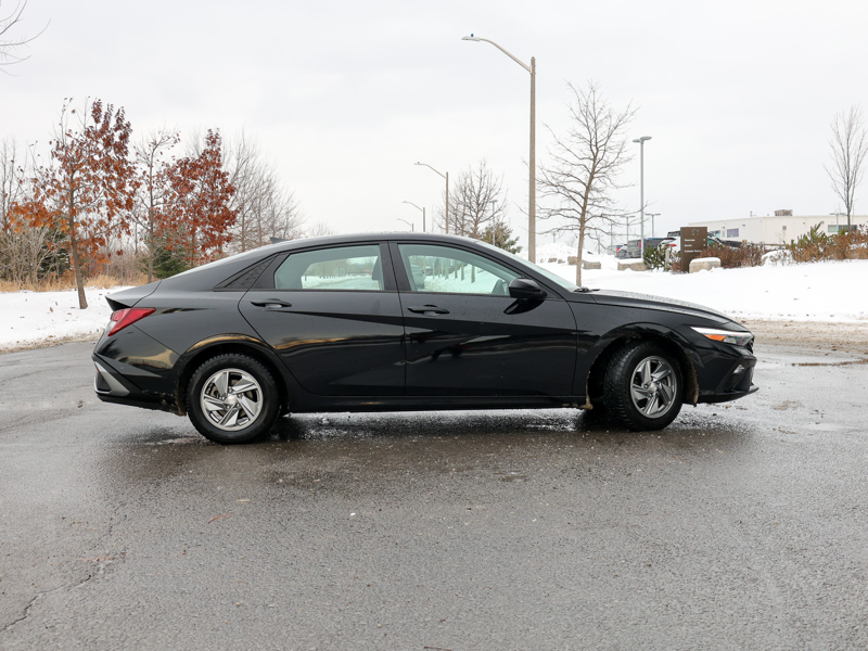 2024 Hyundai Elantra - Gallery image 1