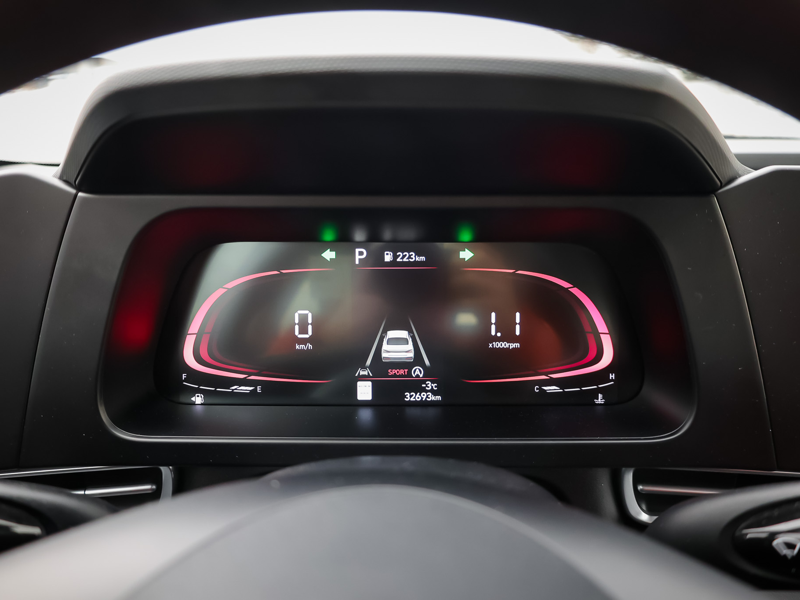 2024 Hyundai Elantra - Gallery image 18