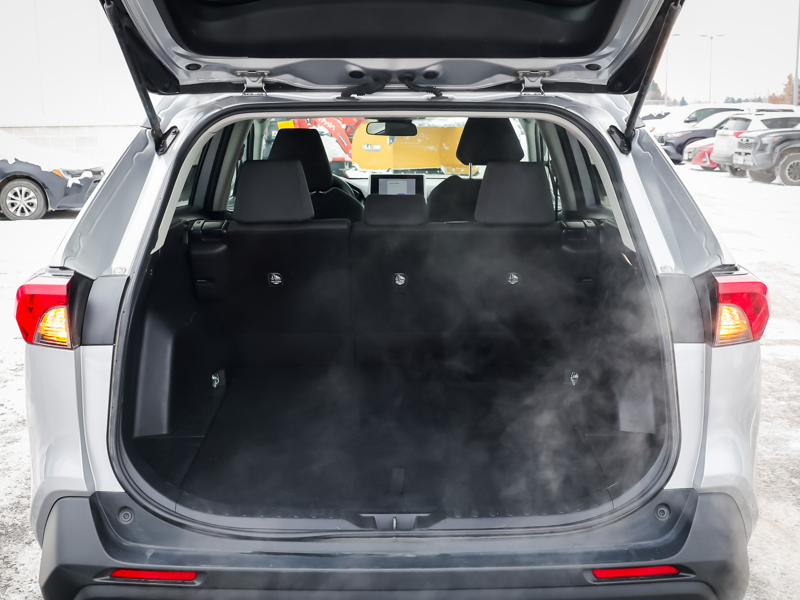 2023 Toyota RAV4 - Gallery image 9