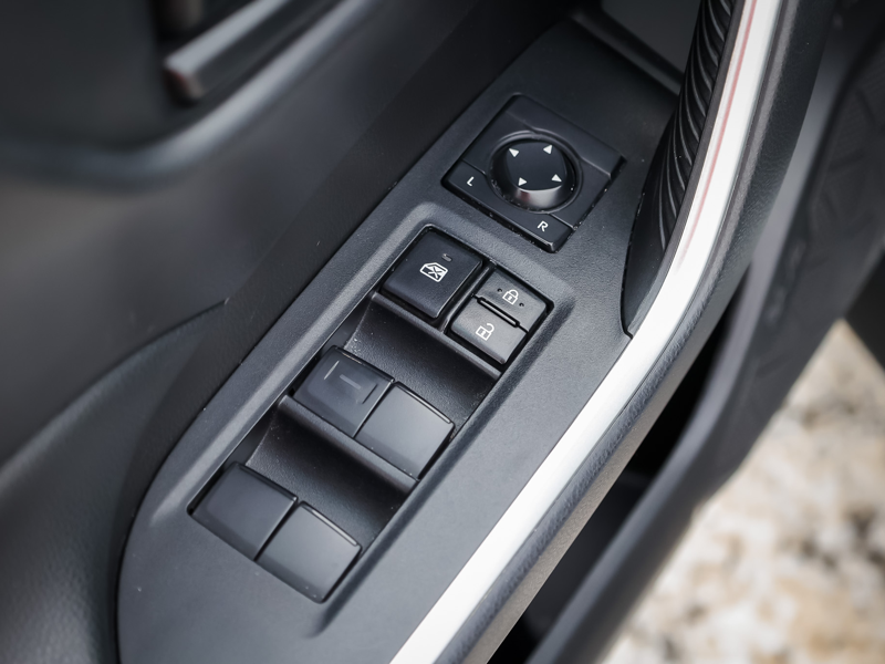 2022 Toyota RAV4 - Gallery image 14