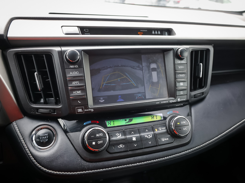 2018 Toyota RAV4 - Gallery image 20