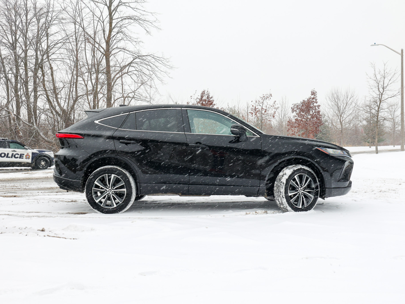 2024 Toyota Venza - Gallery image 1