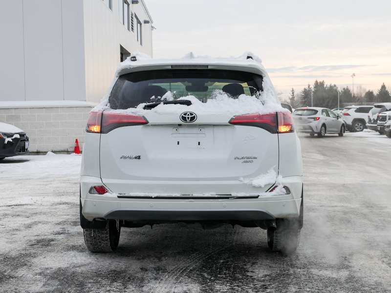 2018 Toyota RAV4 - Gallery image 3