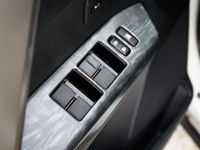 2018 Toyota RAV4 - Gallery image 14