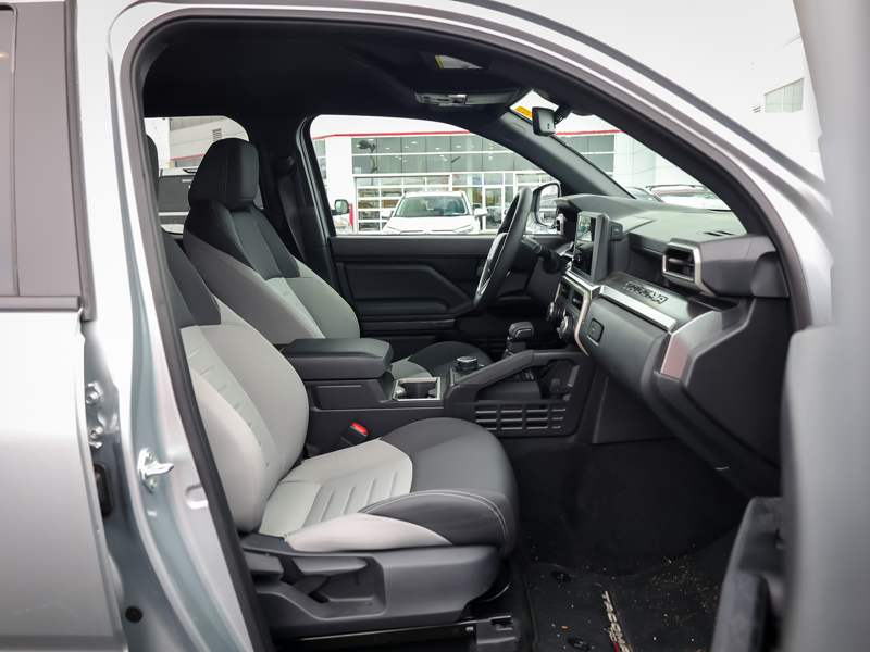 2025 Toyota Tacoma - Gallery image 10