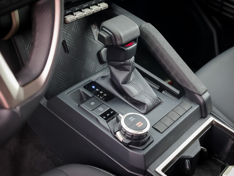 2025 Toyota Tacoma - Gallery image 15