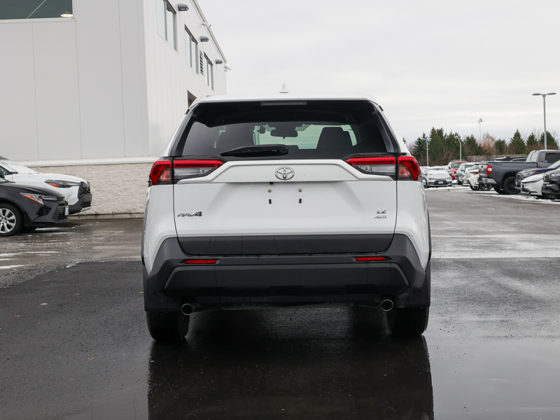 2023 Toyota RAV4 - Gallery image 3