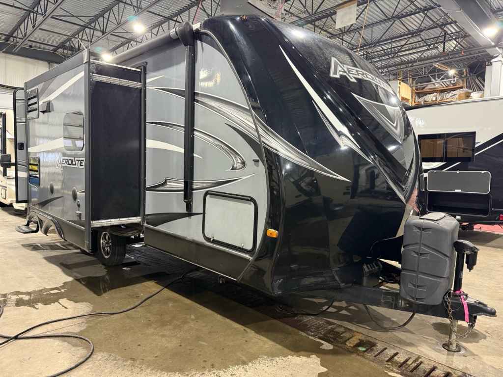 2015 Dutchmen aerolite 218rb