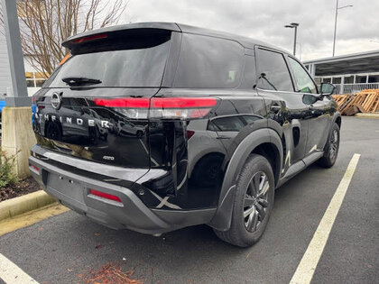 used 2024 Nissan Pathfinder car, priced at $38,399