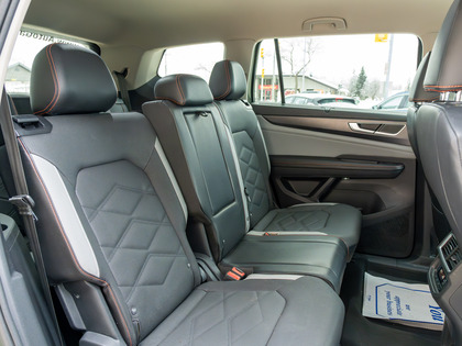 used 2024 Volkswagen Atlas car, priced at $46,087