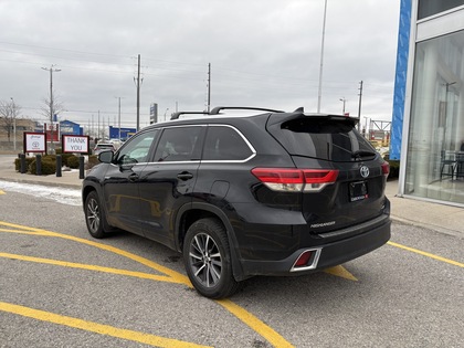 used 2018 Toyota Highlander car, priced at $26,995