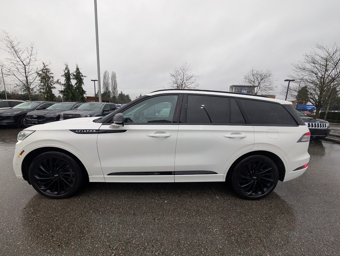 2023 Lincoln Aviator