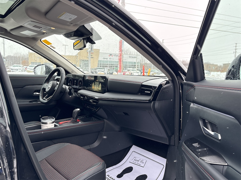 2025 Nissan Kicks - Gallery image 16