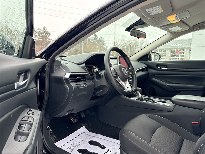 2022 Nissan Altima - Gallery image 15
