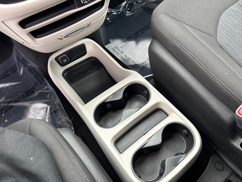 2024 Chrysler Grand Caravan - Gallery image 33