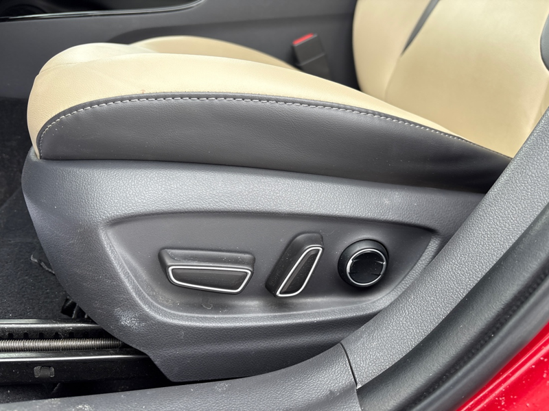 2017 Toyota Prius - Gallery image 27