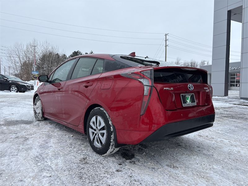 2017 Toyota Prius - Gallery image 2