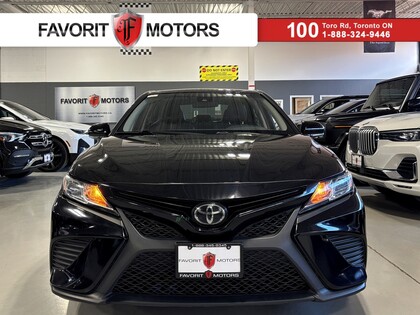 Toyota Camry SE FWD 2020
