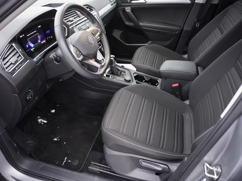 2022 Volkswagen Tiguan - Gallery image 9