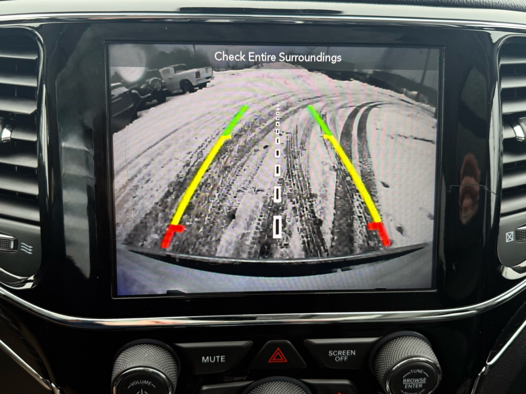 2019 Jeep Grand Cherokee - Gallery image 19