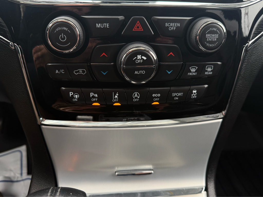 2019 Jeep Grand Cherokee - Gallery image 20