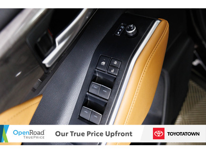 used 2025 Toyota Highlander Hybrid car, priced at $58,998