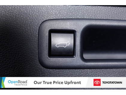 used 2025 Toyota Highlander Hybrid car, priced at $58,998