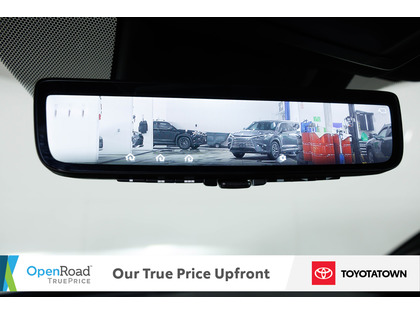 used 2025 Toyota Highlander Hybrid car, priced at $58,998