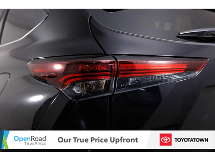 used 2025 Toyota Highlander Hybrid car, priced at $58,998