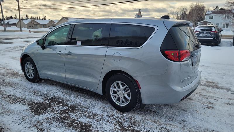 2026 Chrysler Grand Caravan