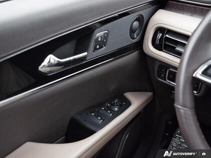 used 2023 Lincoln Nautilus car, priced at $39,700