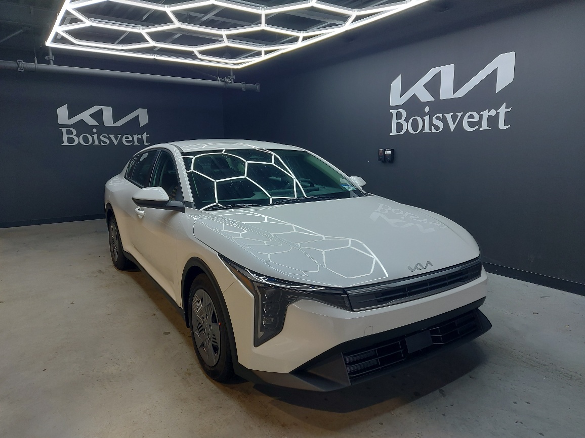 2025 Kia K4 LX FWD