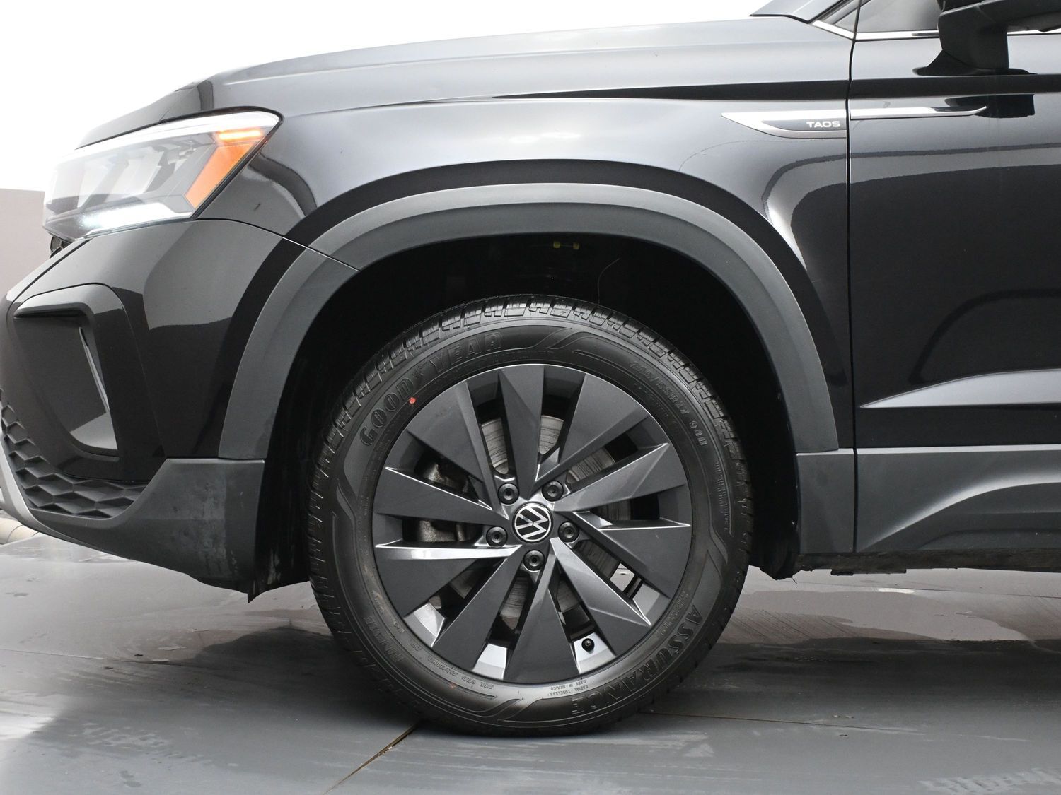 2024 Volkswagen Taos