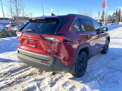 used 2020 Toyota RAV4 car, priced at $31,900