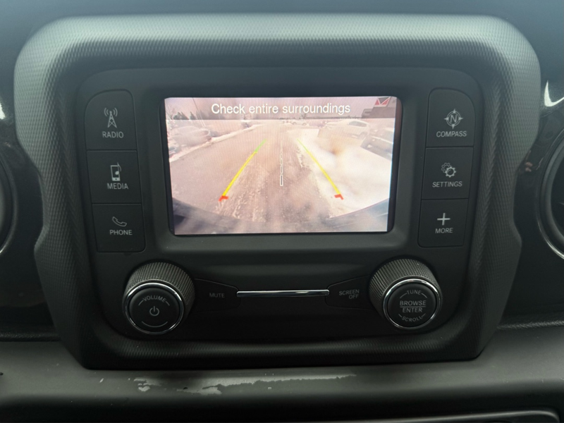 2021 Jeep Wrangler Unlimited - Gallery image 19