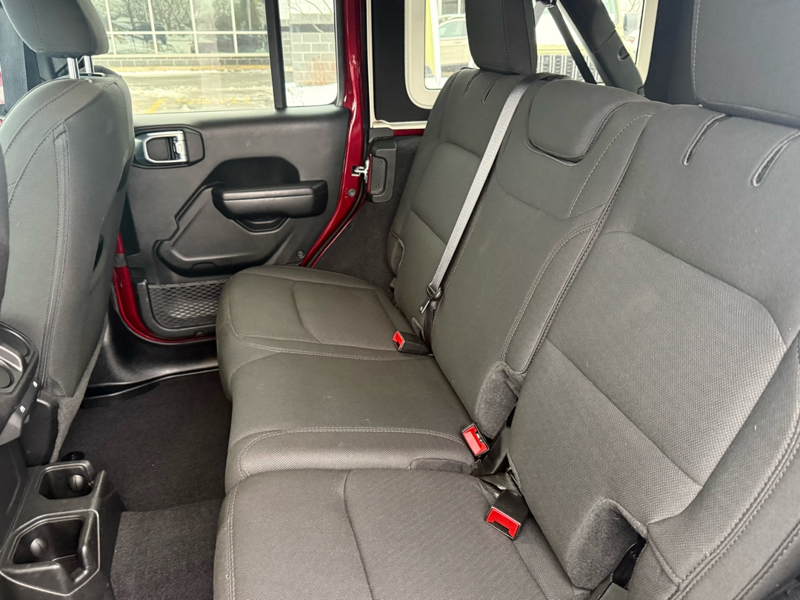 2021 Jeep Wrangler Unlimited - Gallery image 23