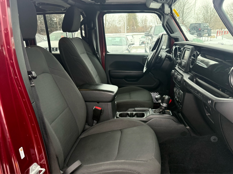 2021 Jeep Wrangler Unlimited - Gallery image 22